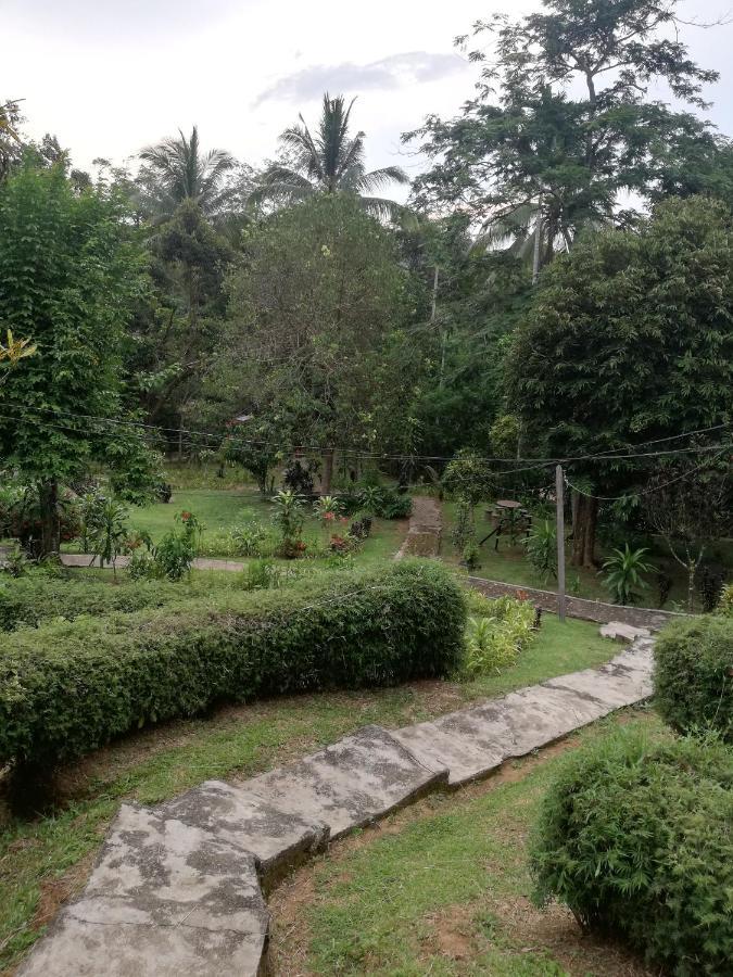 Durian Chalet Kuala Tahan Eksteriør billede